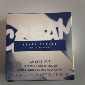 Fenty Beauty CHEEKS OUT freestyle cream blush